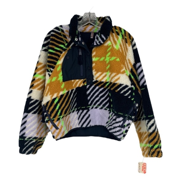 Free People Jackets & Blazers - Free People Hit The Slopes Plaid Navy Double Lined Cropped Sherpa Coat XS NWT
